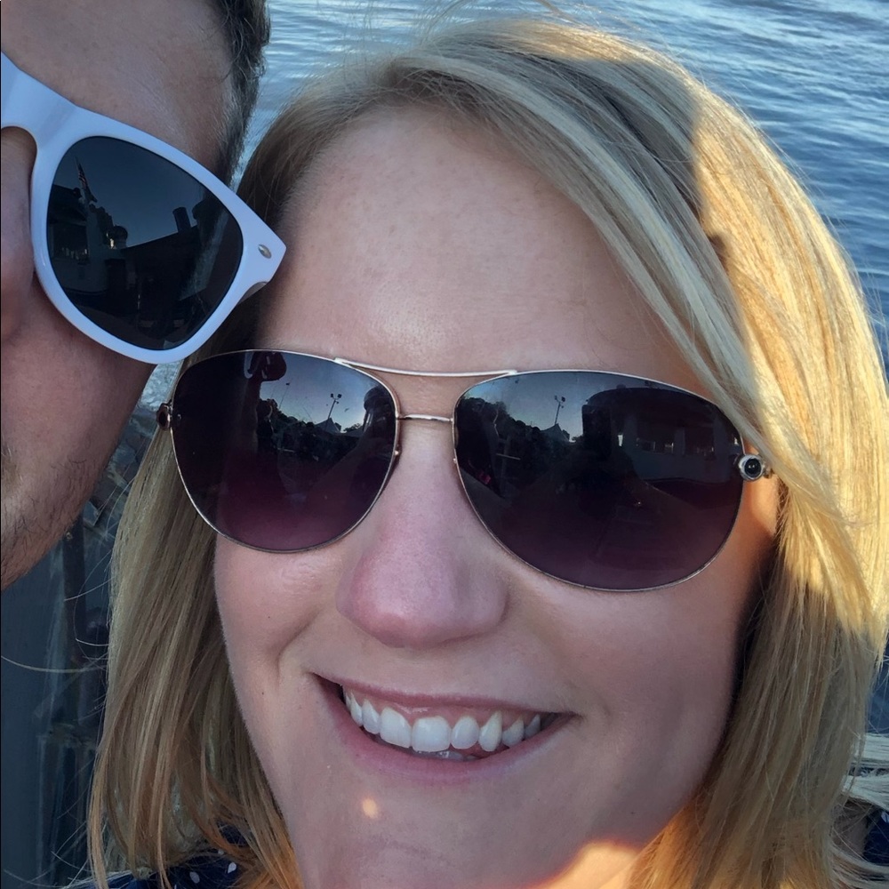 Meet your Posher, Sheri